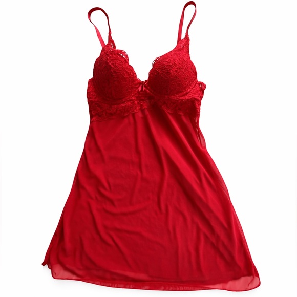 Marilyn Monroe Other - Red lace chemise slip negligee built in bra size M